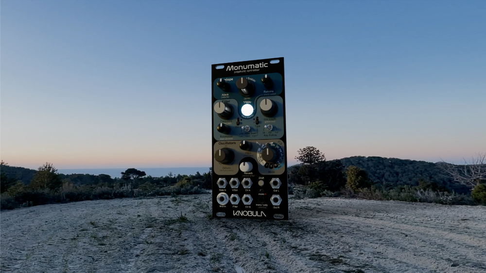 Knobula Monumatic - Polyphonic 8-voice synthesizer